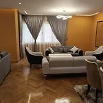 شقة ألترا لوكس بالمهندسين